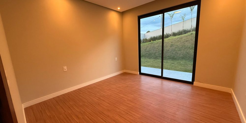 ea29f9fa-7910-4d7f-b65a-10ec56a213a9